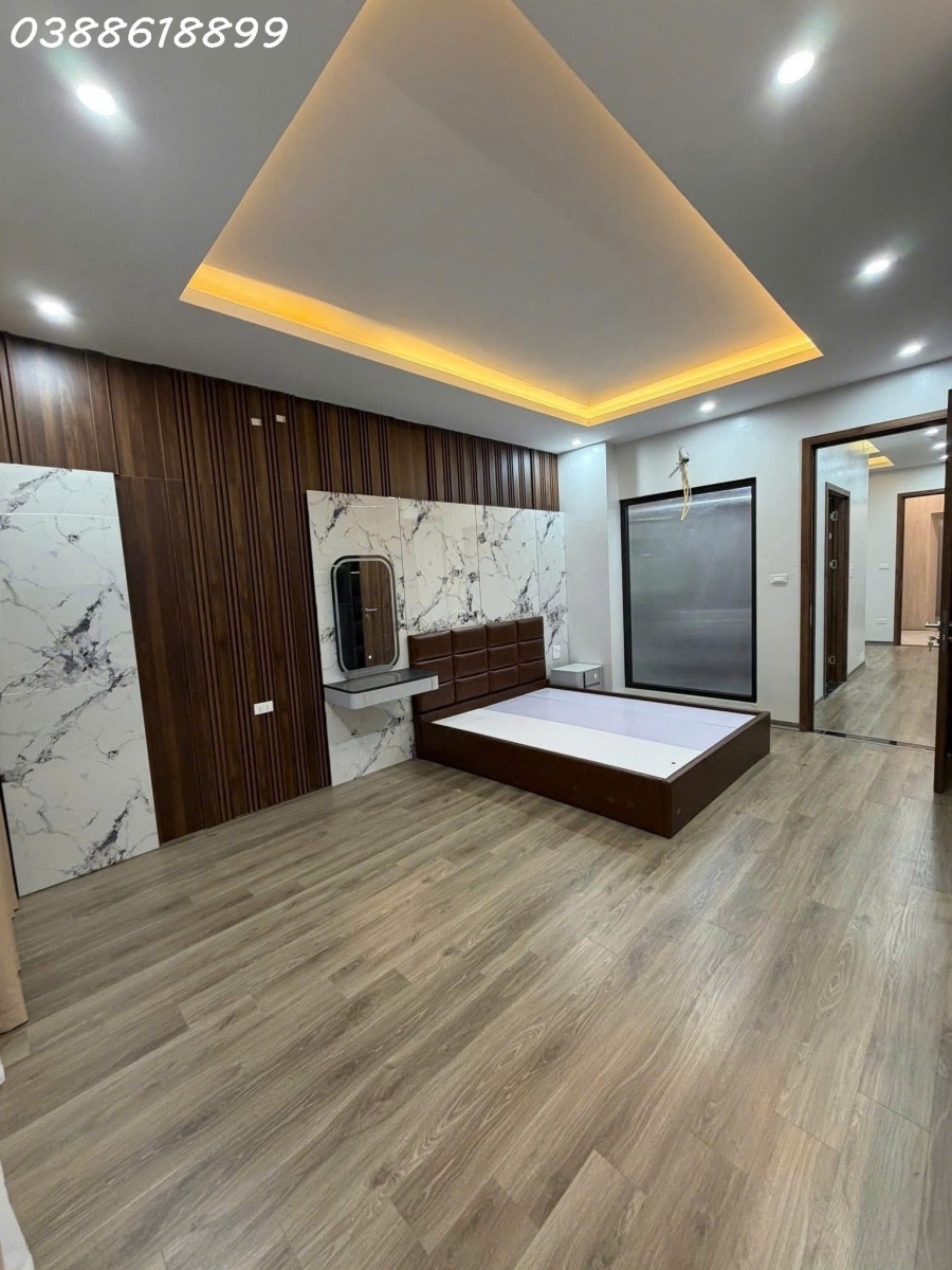 BÁN NHÀ TRẦN DUY HƯNG 70Mx 7 TẦNG THANG MÁY FULL NỘI THẤT GẦN PHỐ 7 CHỖ VÀO NHÀ