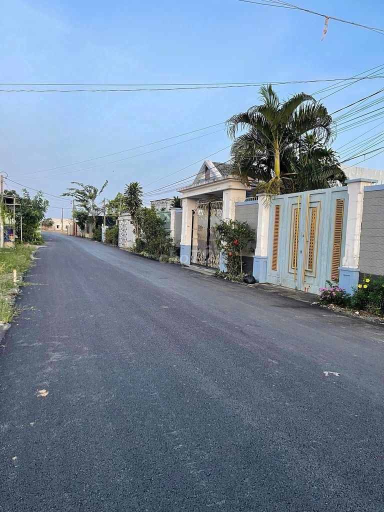 CHÍNH CHỦ BÁN ĐẤT THỔ CƯ SẴN SỔ MT ĐƯỜNG NHỰA TRUNG TÂM PHƯỜNG LONG THUẬN