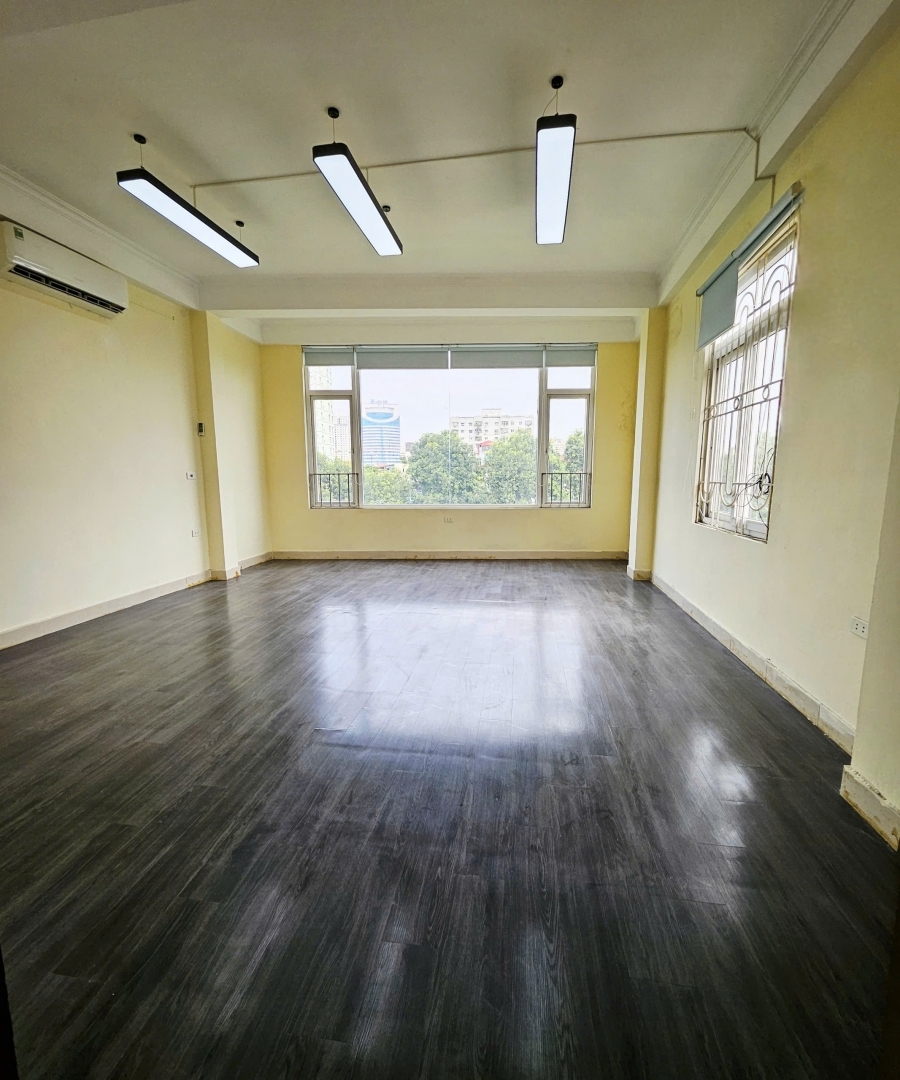 Còn duy nhất 01 văn phòng cần cho thuê 225A Nguyễn Ngọc Vũ - 6 triệu